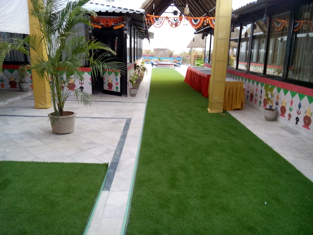 Krishna Park Inn — Gandhinagar — photo 2