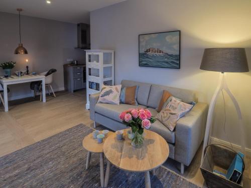 Strandpalais Apartment Kombüse — 4-Star Luxury Hotel in Busum, Germany