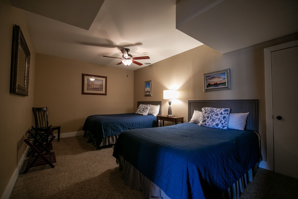 Nauvoo Temple House Hotel - photo 23