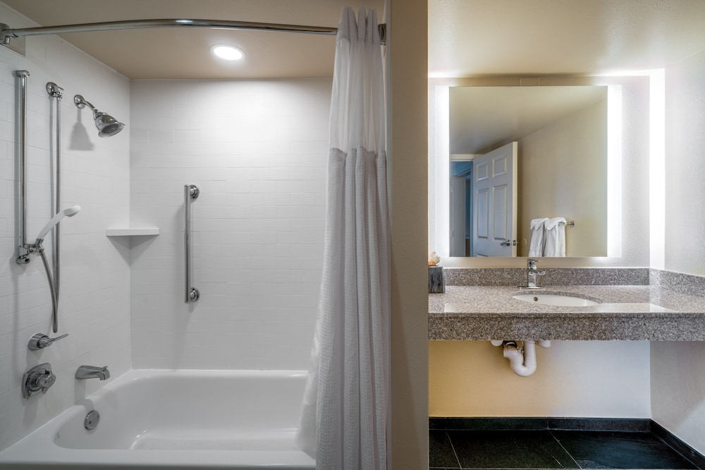 Staybridge Suites Memphis Poplar Ave East by IHG - photo 31
