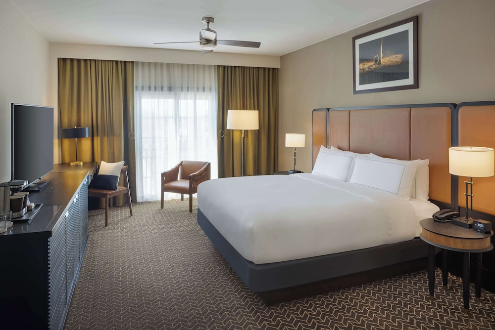 DoubleTree Suites by Hilton Hotel Lexington - photo 13