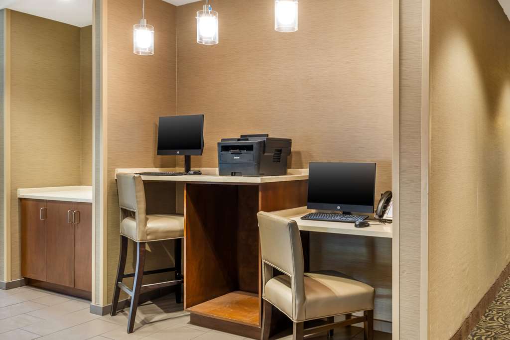 Comfort Inn & Suites at CrossPlex Village - photo 33