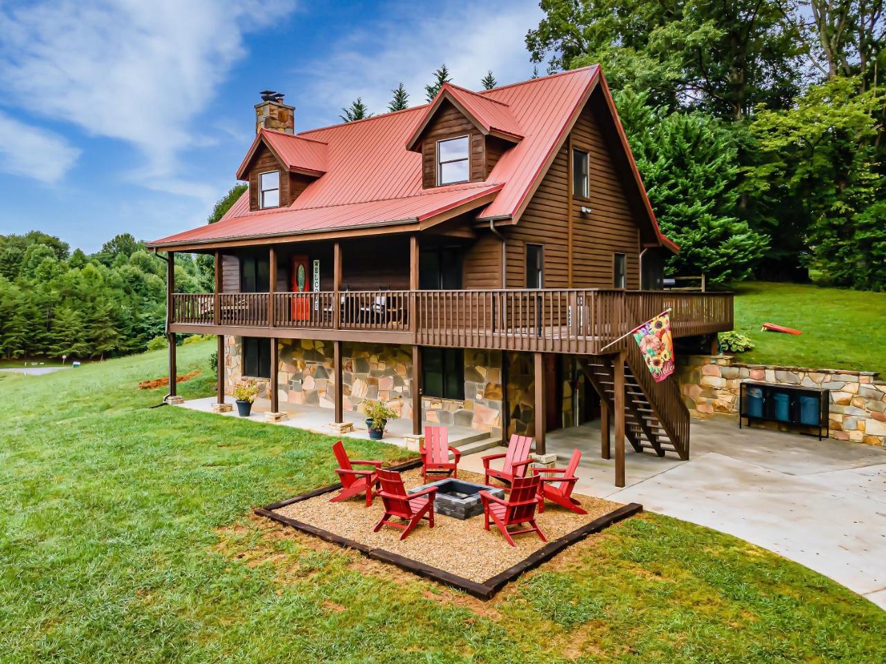 Mountain Valley Lodge Gatlinburg Wears Valley P Forge — 4-Star Luxury Hotel in Sevierville, United States