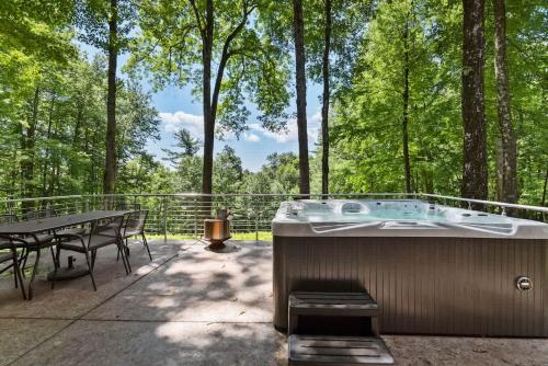 Epic architectural masterpiece views & hot tub — Poughkeepsie — photo 5