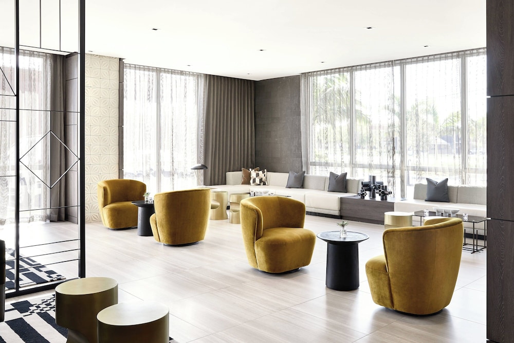 AC Hotel by Marriott Miami Airport West Doral - photo 4