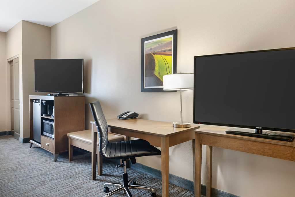 Best Western Plus Jefferson - photo 35