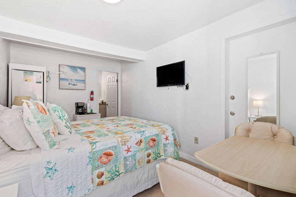 Bridge 1 Bradenton Beach studio Br Hotel Room - photo 3
