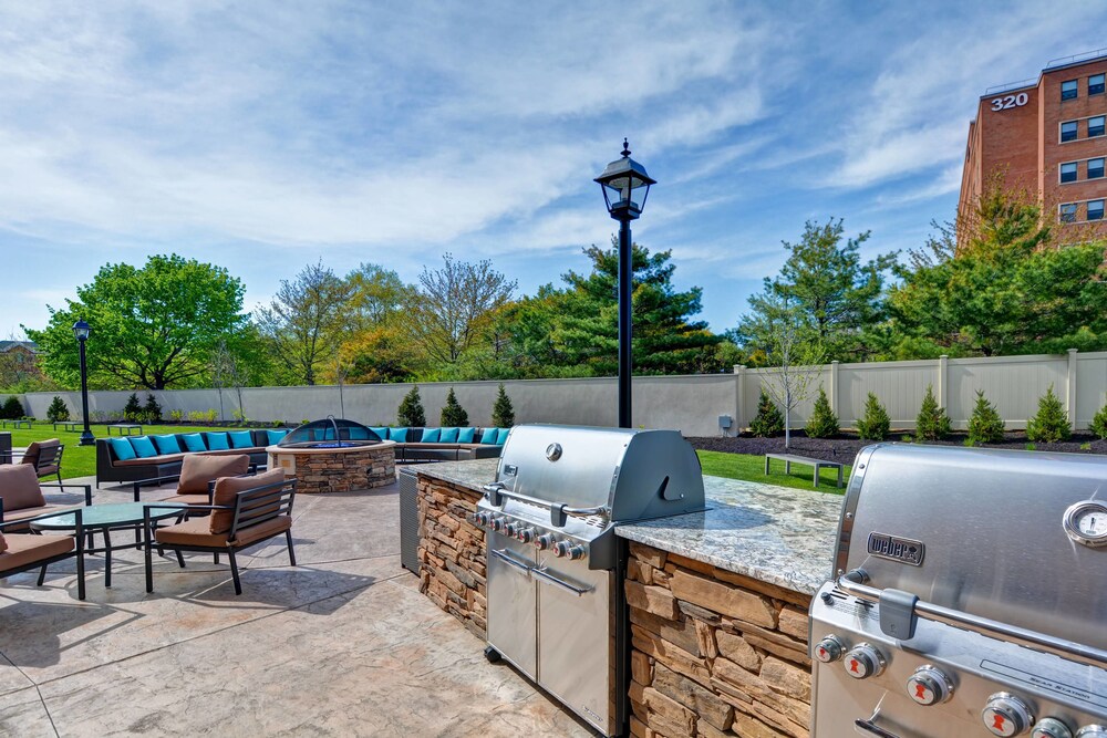 Courtyard by Marriott Long Island Islip Courthouse Complex - photo 35