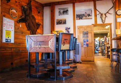 Boulder Inn - photo 24