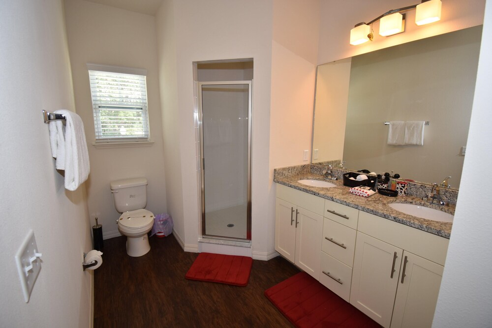 Nov Special W Lucaya 4bed 2 Bath ID: 256175 - photo 46