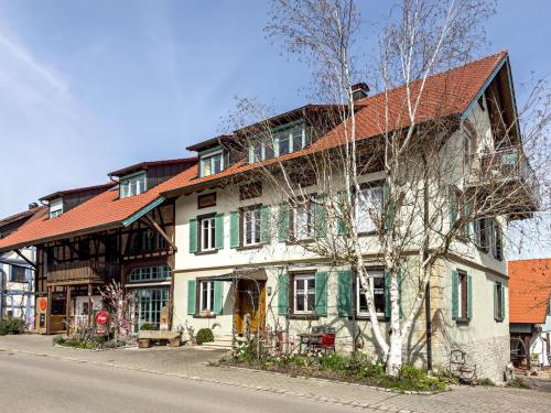 Obst Ferienhof Ragg — 4-Star Luxury Hotel in Immenstaad Am Bodensee, Germany
