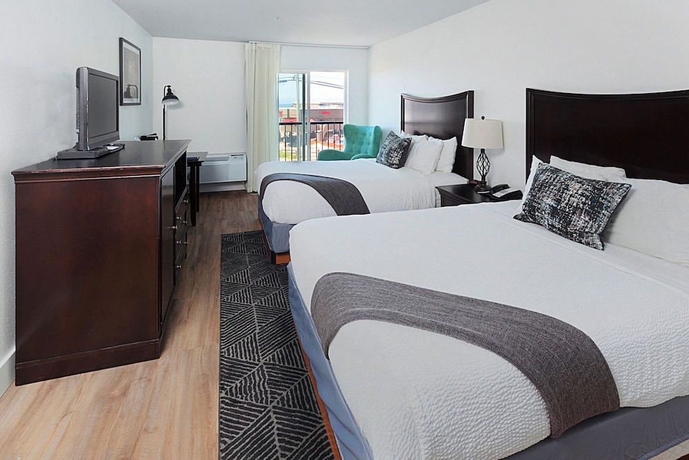 Inn at Lincoln City - photo 24