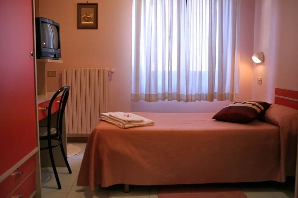 Hotel Sorriso - last minute hotel in Rimini