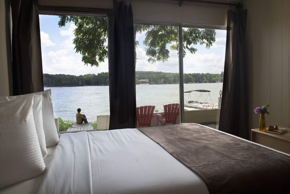 Delton Oaks Resort - photo 7