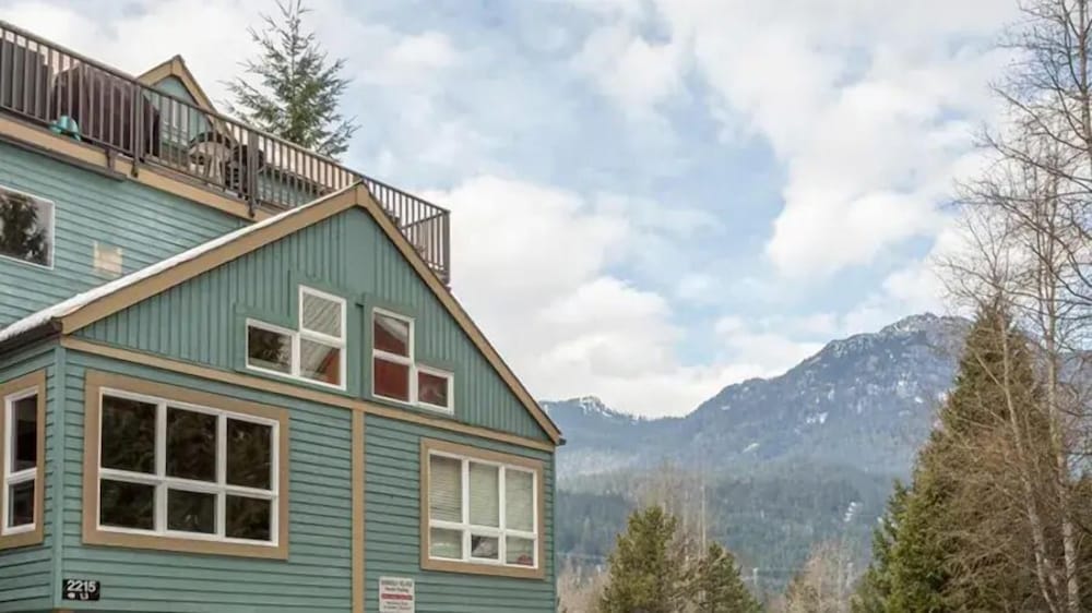 Gondola Village by Whistler Premier in Whistler, Canada