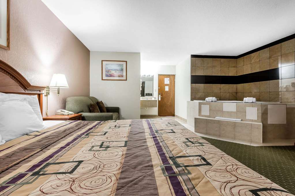 Quality Inn & Suites Binghamton Vestal - photo 17