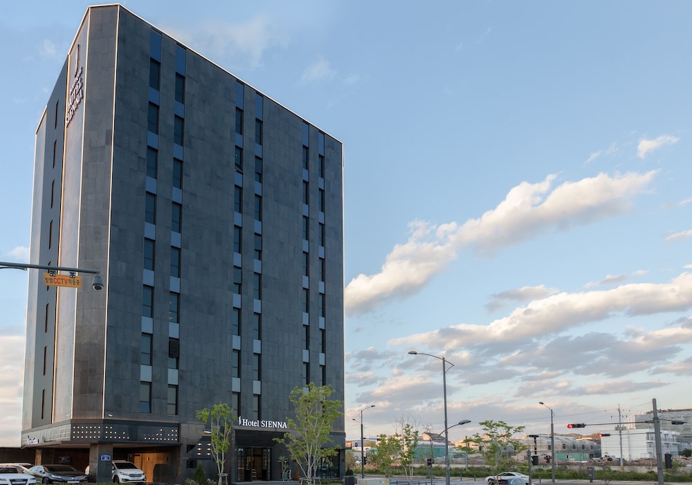 Hotel Sienna — hotel in Paju