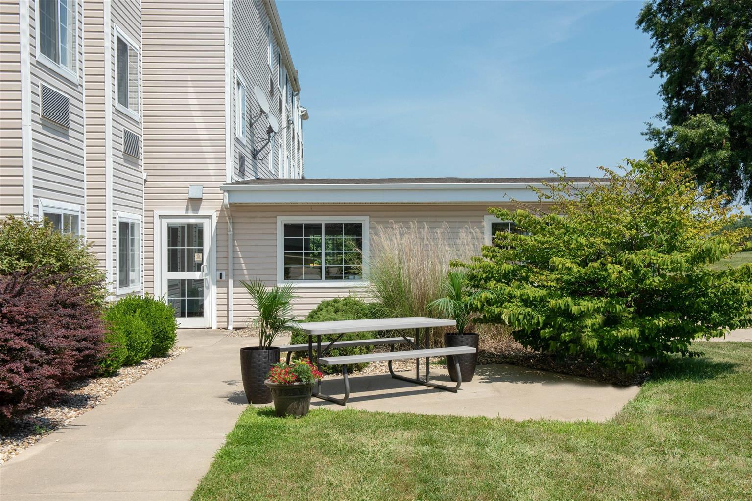 Microtel Inn & Suites by Wyndham Springfield - photo 27