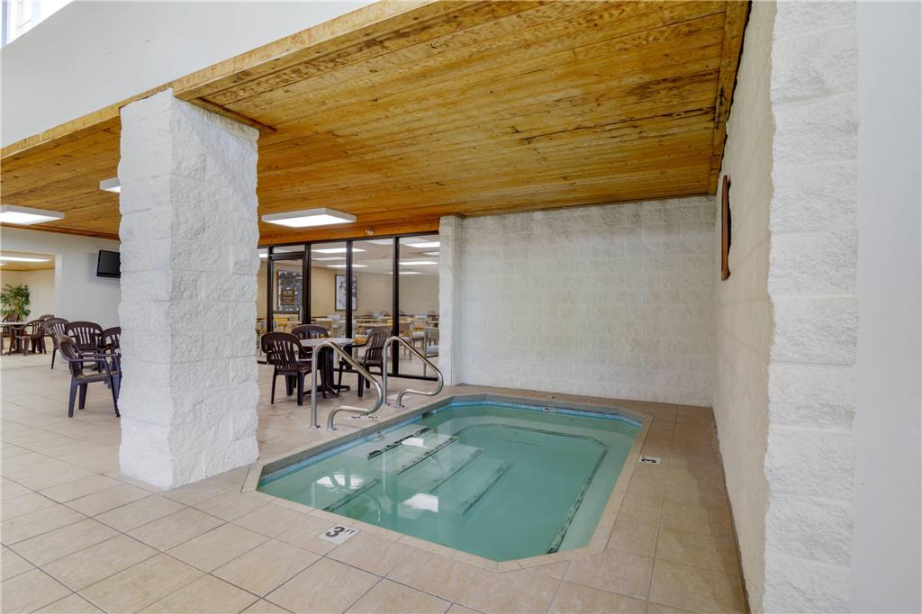 Comfort Inn Bismarck - photo 23