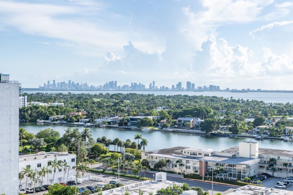 Churchill Suites Monte Carlo Miami Beach - photo 170