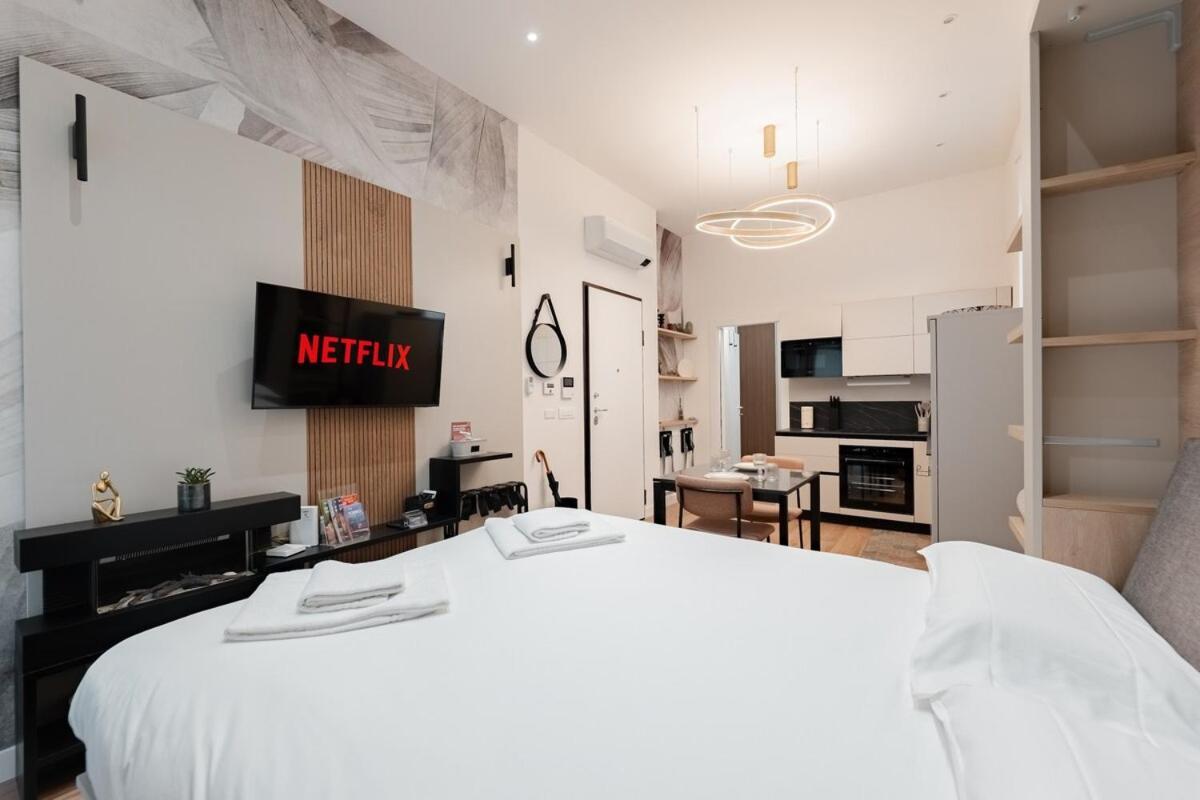 Casa Giusy Esclusiva Suite Molinette Torino — 4-Star Luxury Hotel in Turin, Italy