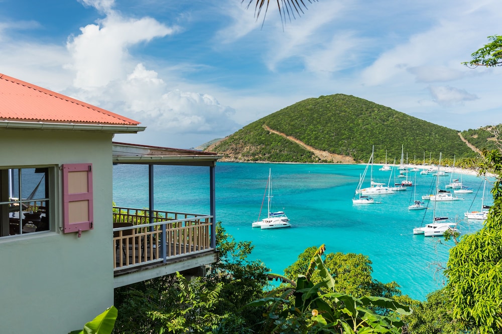 White Bay Villas and Beach Club — 4-Star Luxury Hotel in West End, British Virgin Islands