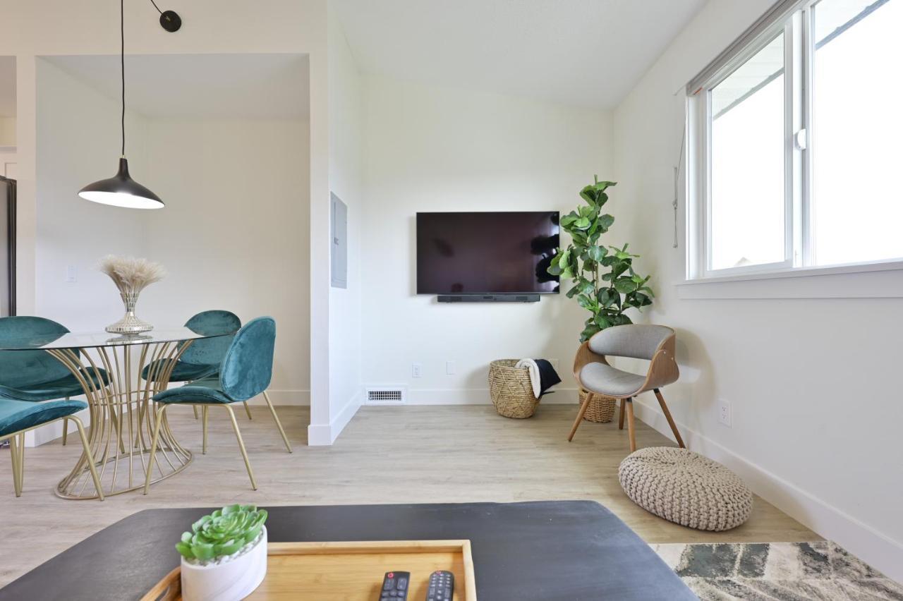 Modern Upstairs Loft Newly Renovated — Salem — photo 3