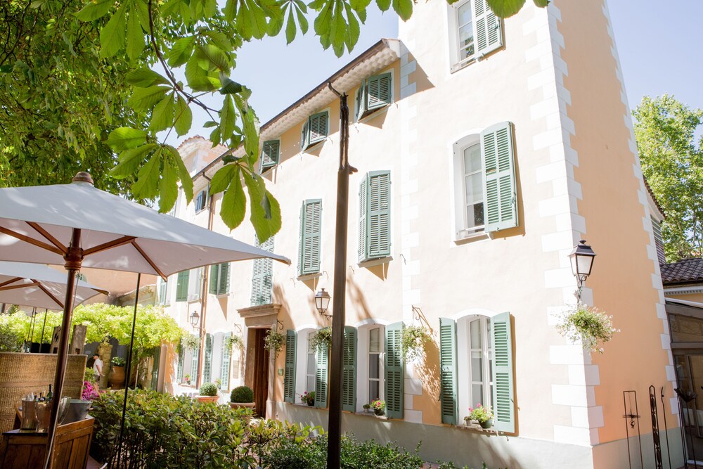 Hostellerie de l'Abbaye de La Celle — hotel in La Celle