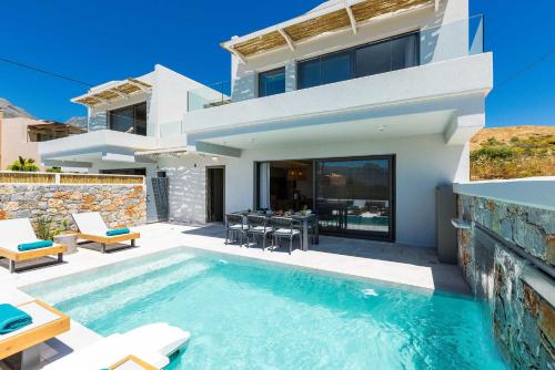 Villa Smili Naiades 3 bedrooms luxury beachfront — 4-Star Luxury Hotel in Rethymno, Greece