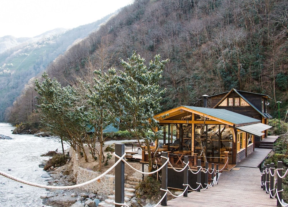 Viya Rafting Bungalovları in Ardesen, Turkey