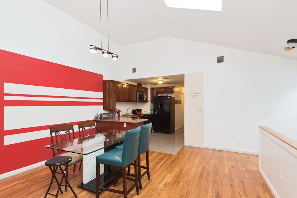 Racpanos Modern Stay on Union Street - photo 19