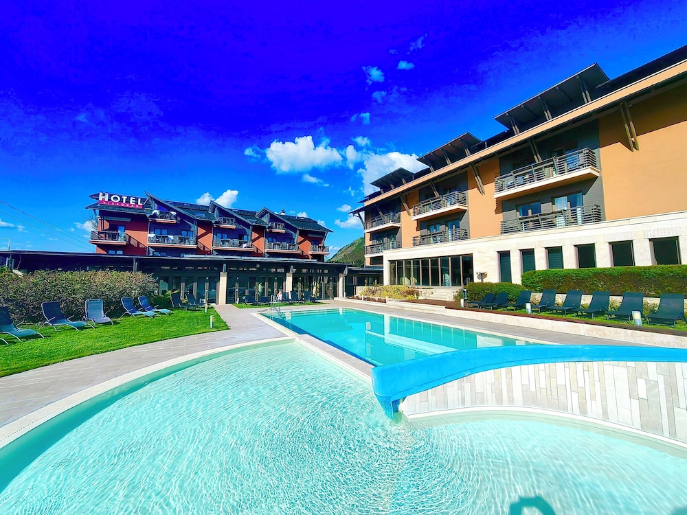 Hotel Visegrád — 4-Star Luxury Hotel in Visegrad, Hungary