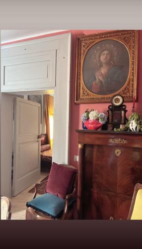 Art action room — 4-Star Luxury Hotel in Villanovafranca, Italy