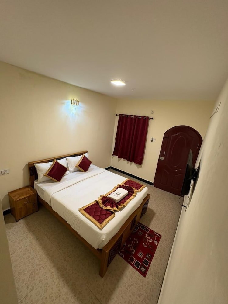 The Hill Bunk Heights Ooty - last minute hotel in Ooty