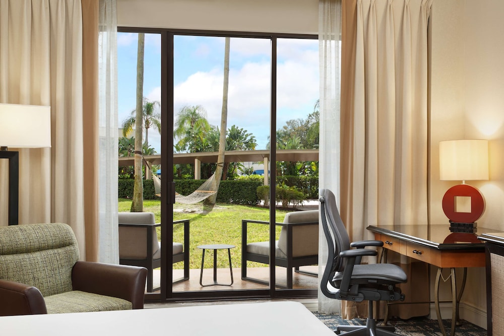 Hilton Orlando Lake Buena Vista Disney Springs Area - photo 20