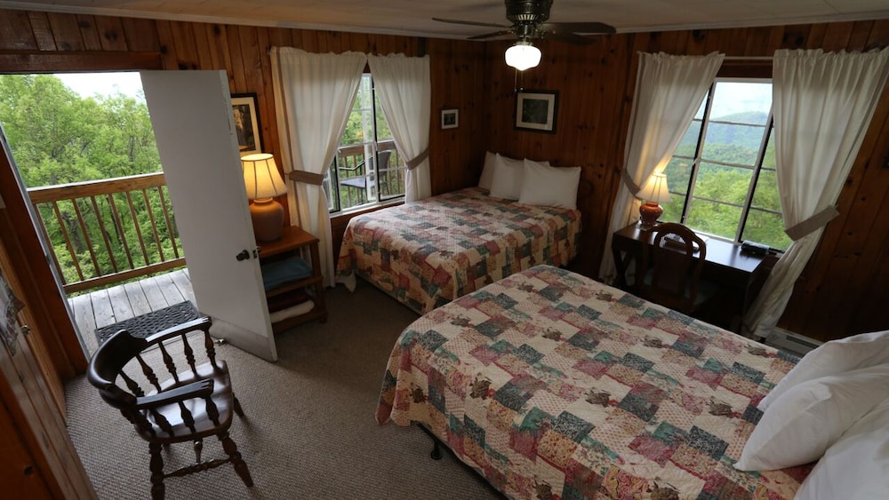 Alpine Inn - photo 9