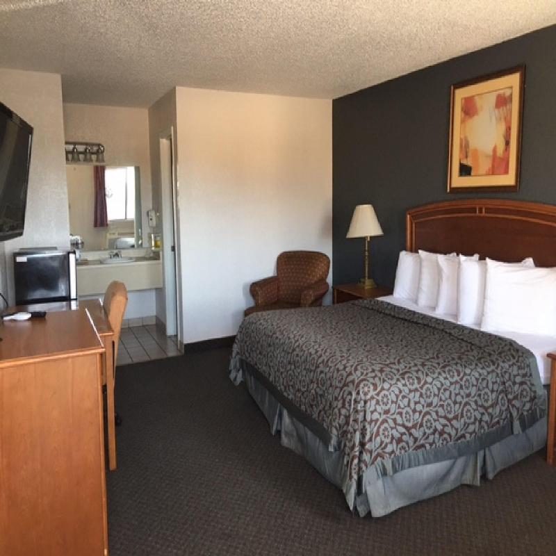 Executive Inn Hebbronville - photo 12