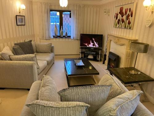 Five Gables — 4-Star Luxury Hotel in Sheffield, United Kingdom