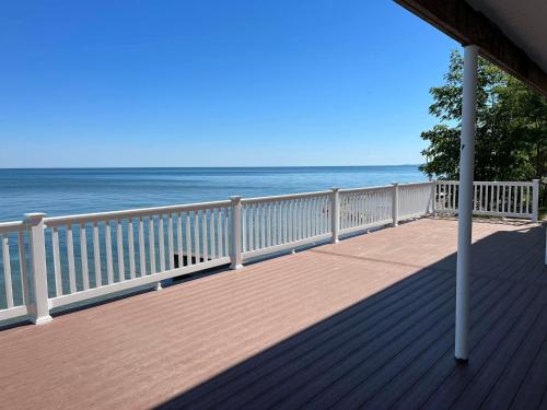 Pete's Lakefront Motel LLC - photo 10
