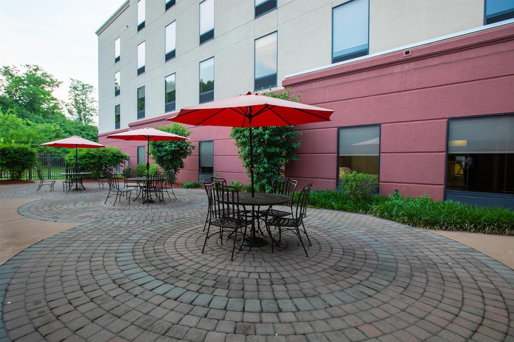 Hampton Inn & Suites Wilder - photo 39