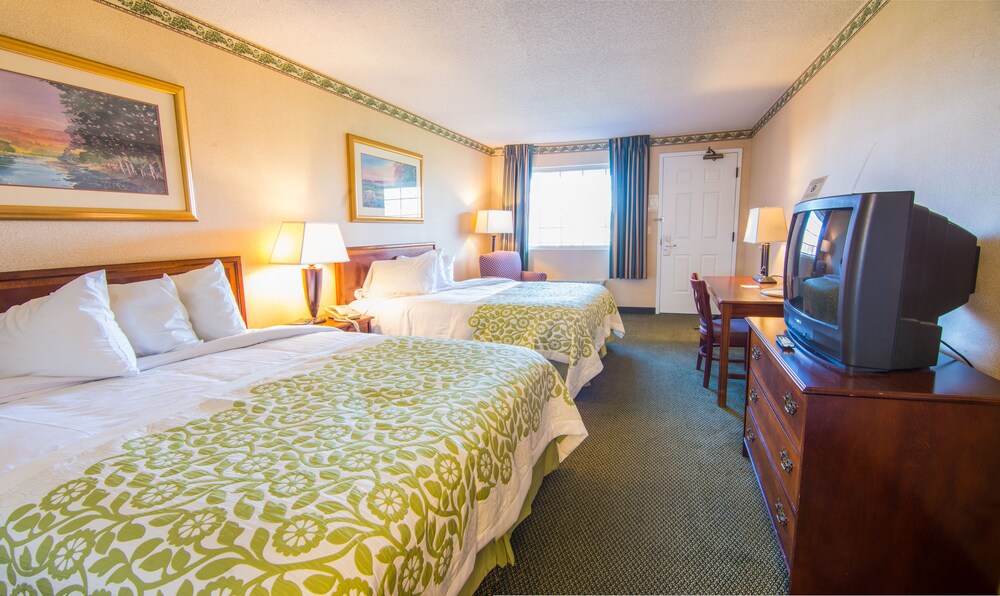 Days Inn & Suites Latham Albany North - photo 6