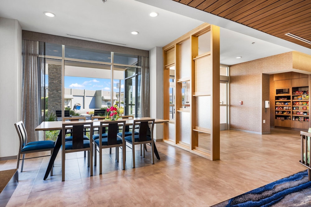 Fairfield by Marriott Inn & Suites San Francisco Airport Oyster Point Area - photo 4