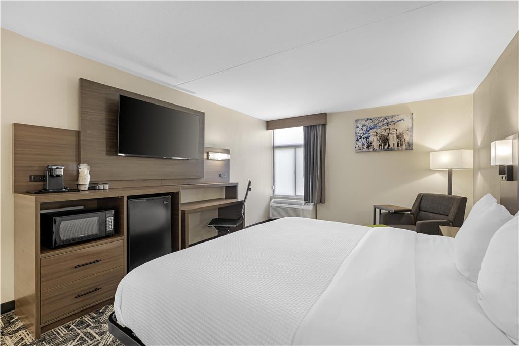 Best Western Plus York Hotel & Conference Center - photo 30