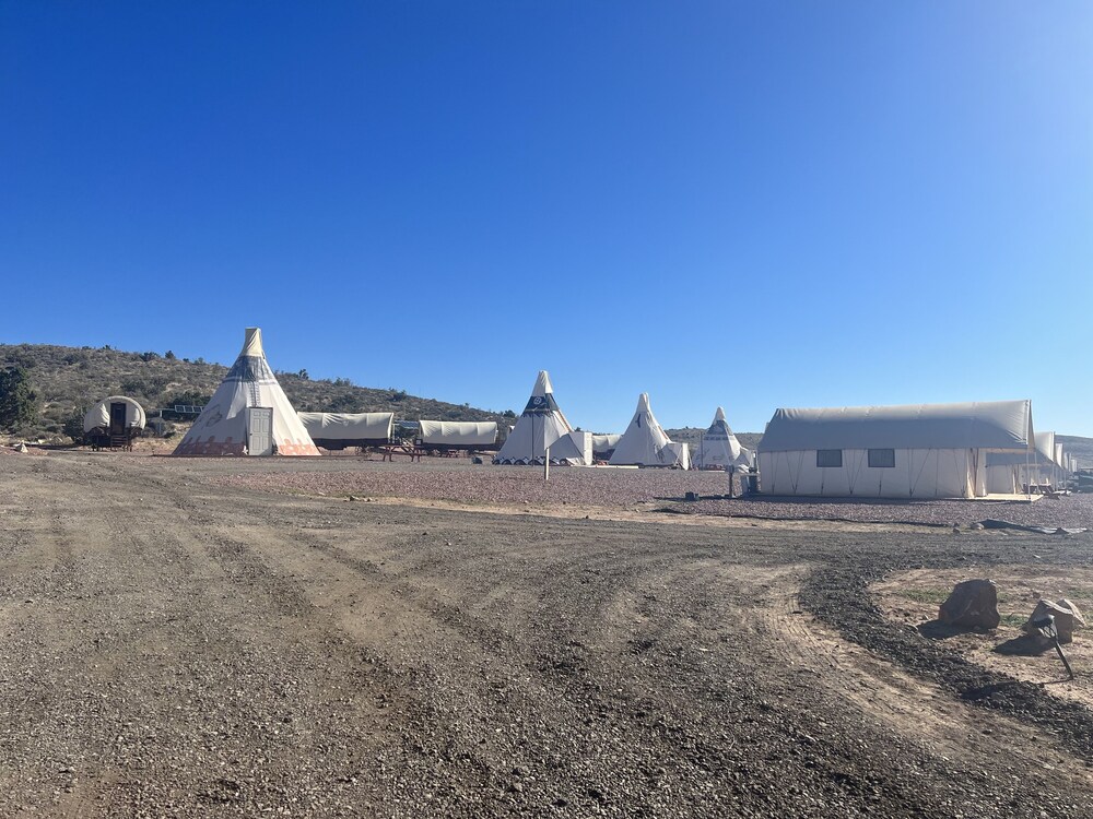 Grand Canyon Glamping Resort - photo 32