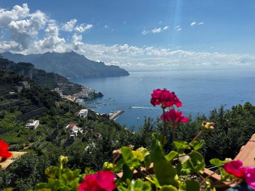 Villa Lelle Amalfi — 4-Star Luxury Hotel in Amalfi, Italy