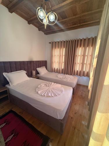 Hotel Borklad — Berat — photo 2