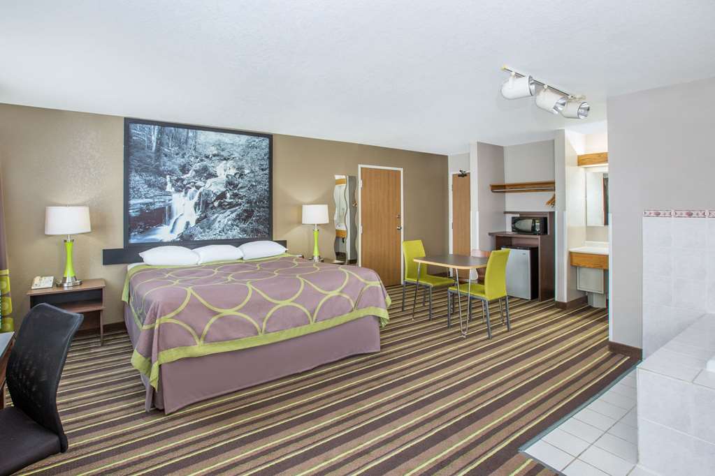 Super 8 by Wyndham Brookings - photo 13