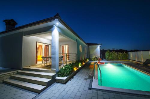 La casa de papel — 4-Star Luxury Hotel in Labin, Croatia