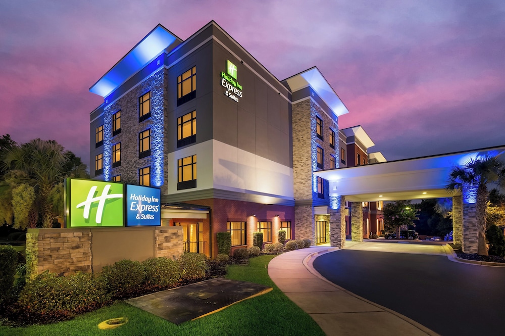 Holiday Inn Express Suites Lexington By Ihg — Lexington