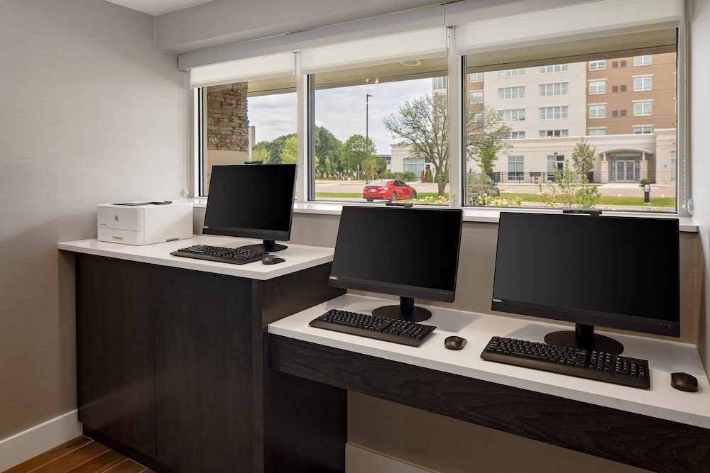 Residence Inn by Marriott Detroit Farmington Hills - photo 22